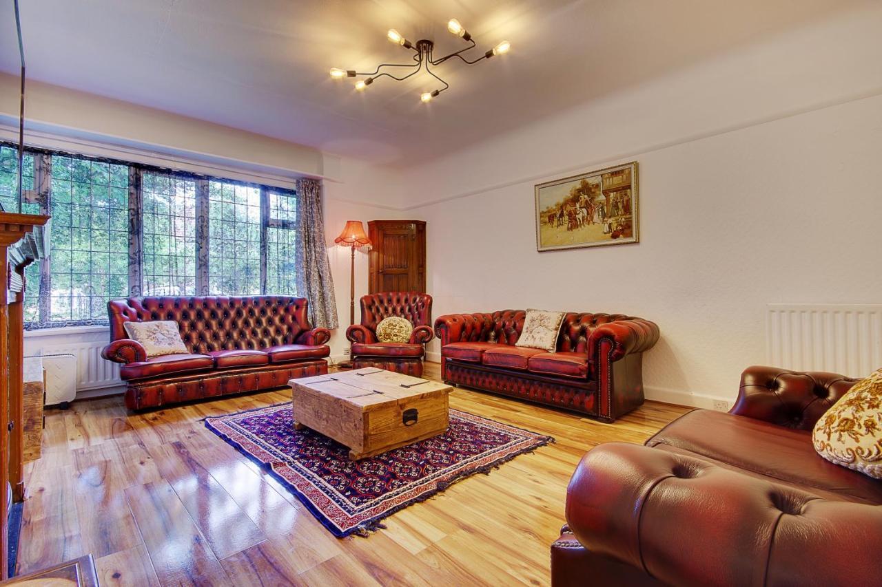 Cragside Villa With Hot Tub Борнмут Екстер'єр фото